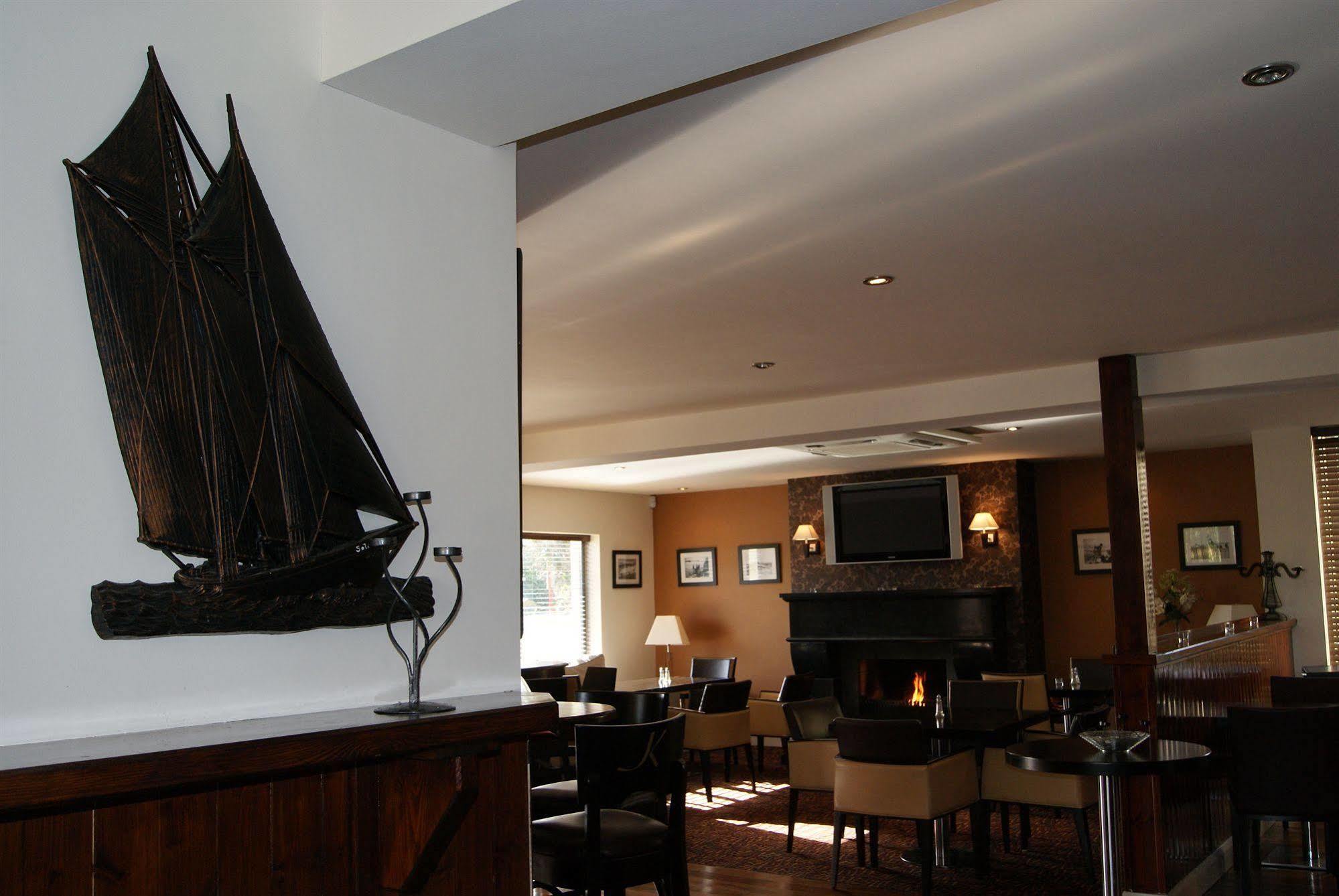 Cliffs Of Moher Hotel Liscannor Eksteriør billede